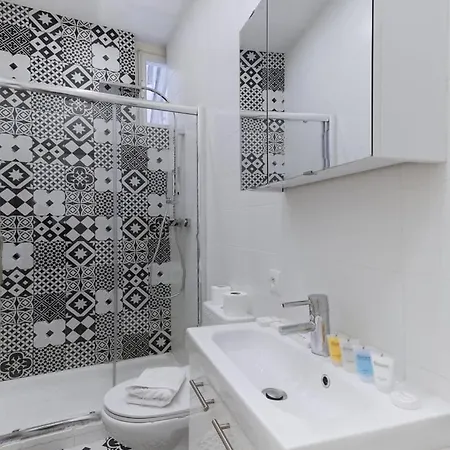 570 Bloom - Superbe à * Parigi