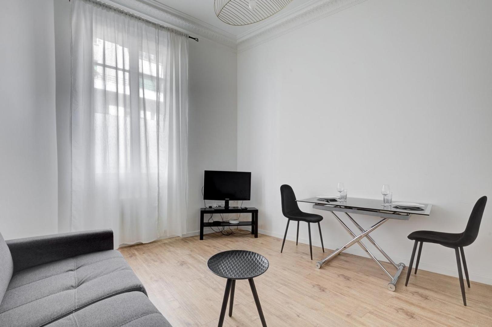 570 Bloom - Superbe A Parigi